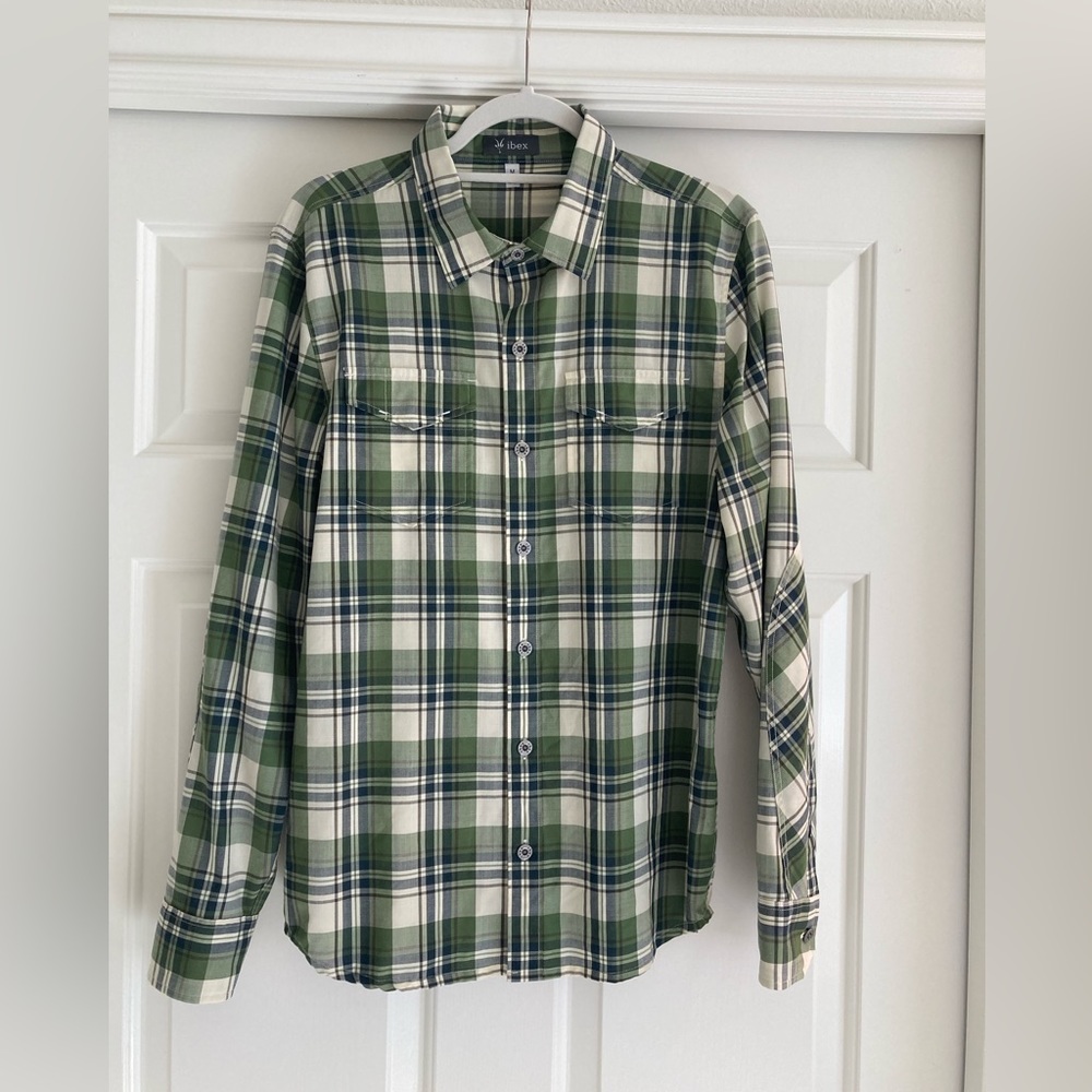 Ibex  100 % wool shirt size M